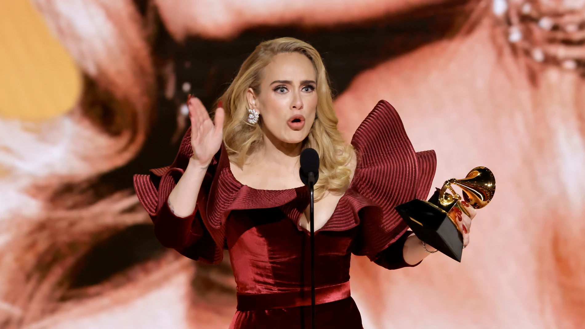adele-95-edicion-grammy_98.webp