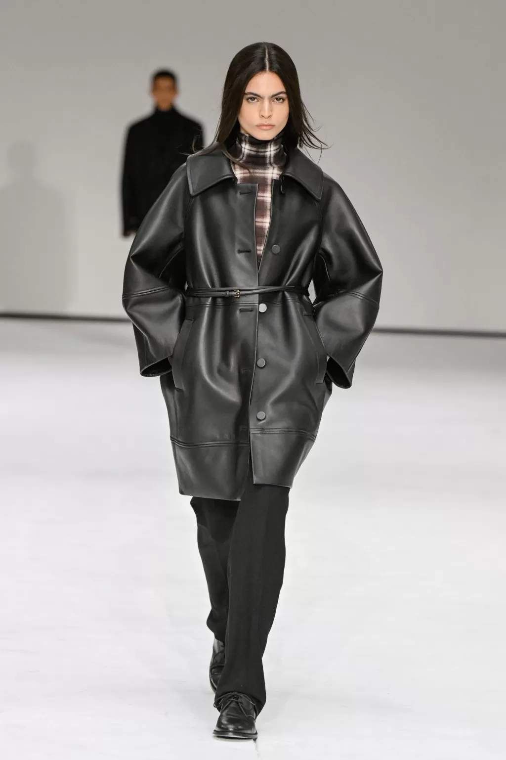 COS-runway-fw25-3-150925.webp