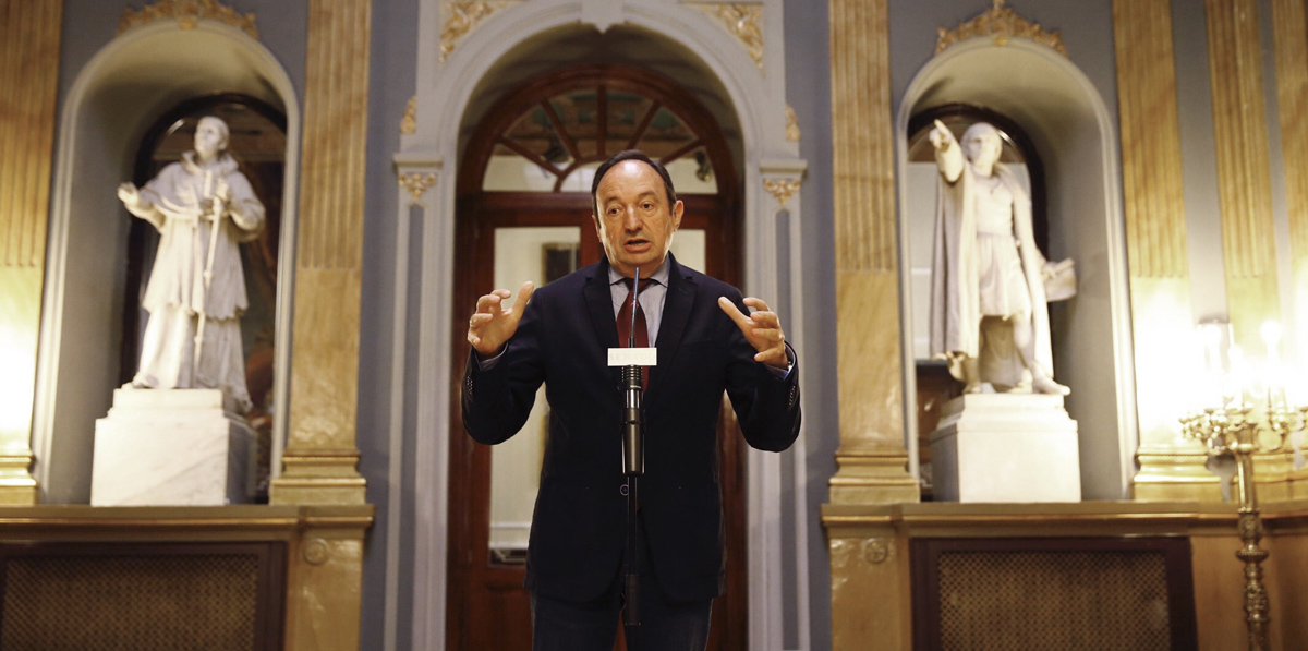 El vicepresidente del Senado, Pedro Sanz.