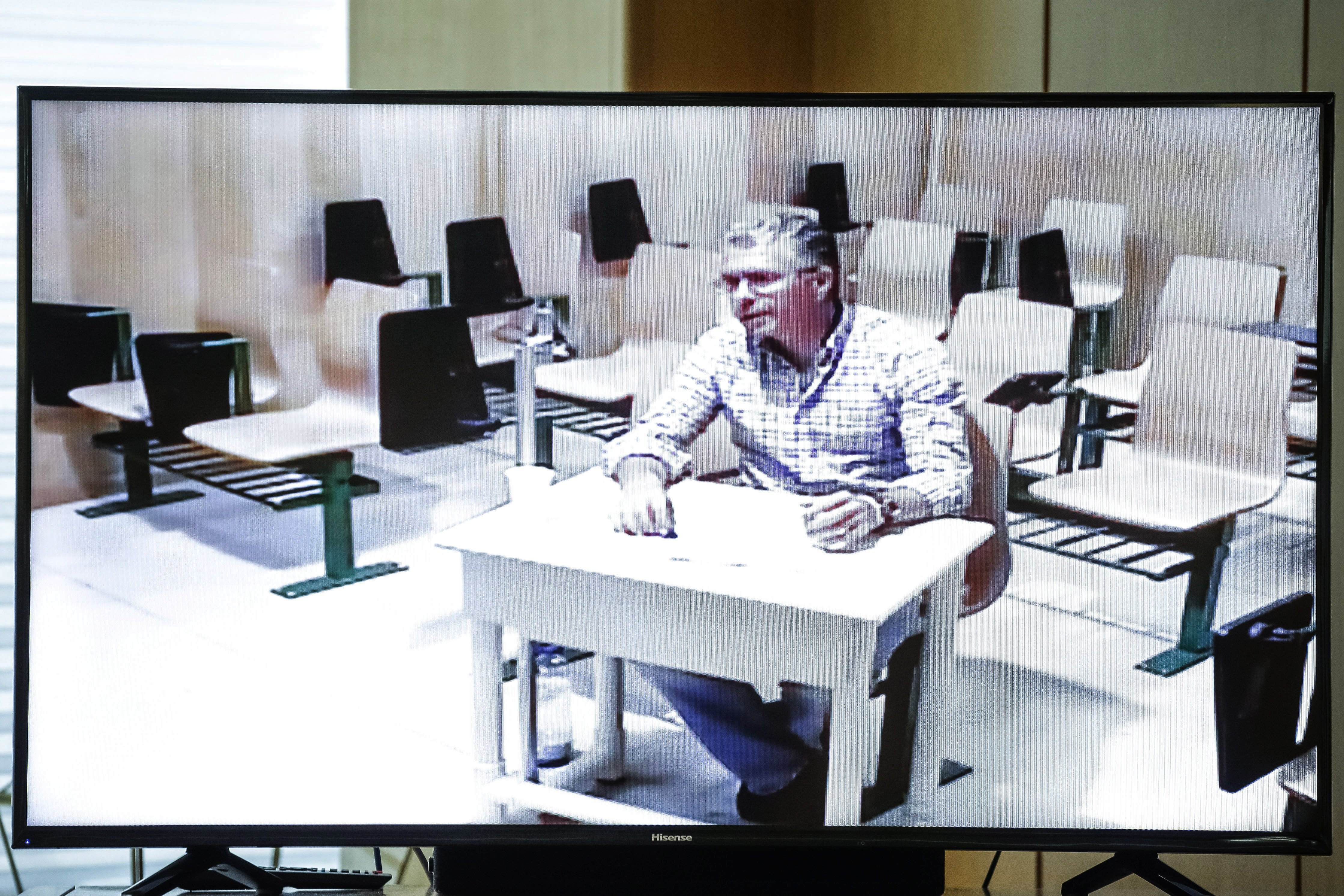 El exconsejero Francisco Granados, en videoconferencia desde la cárcel de Estremera.