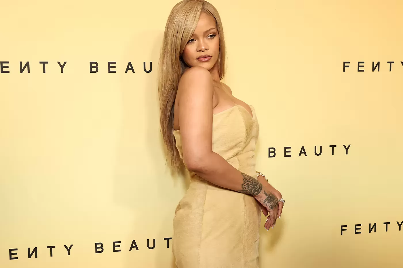 Rihanna_231025_1.webp