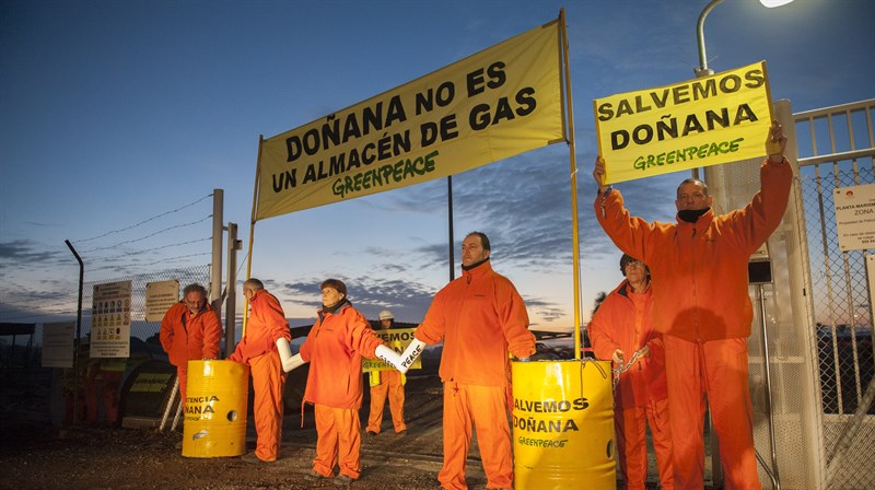Protesta ecologista contra el proyecto 'Marismas' de almacenamiento de gas en Doñana.