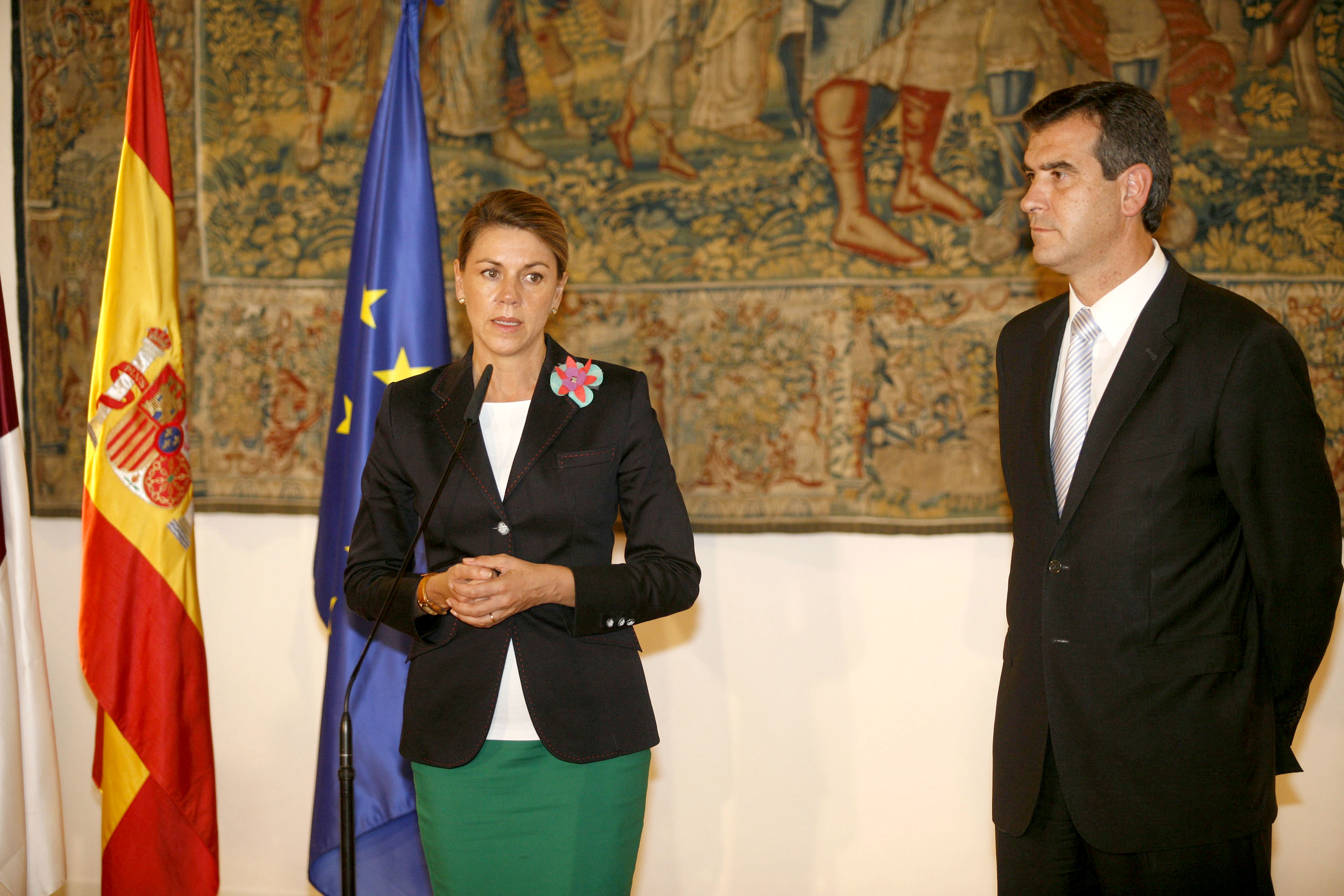 María Dolores de Cospedal, con el alcalde de Guadalajara, Antonio Román.