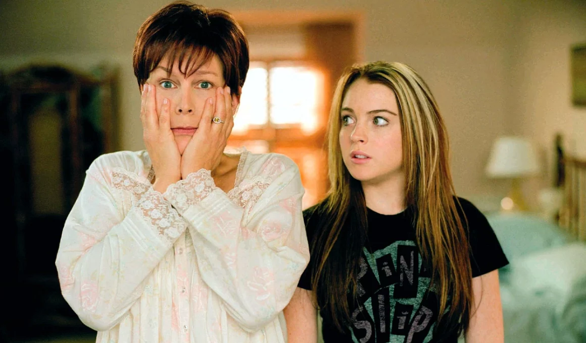 Jamie-Lee-Curtis-Lindsay-Lohan-Freaky-Friday-Everett-H-2023-1160x680-1.webp