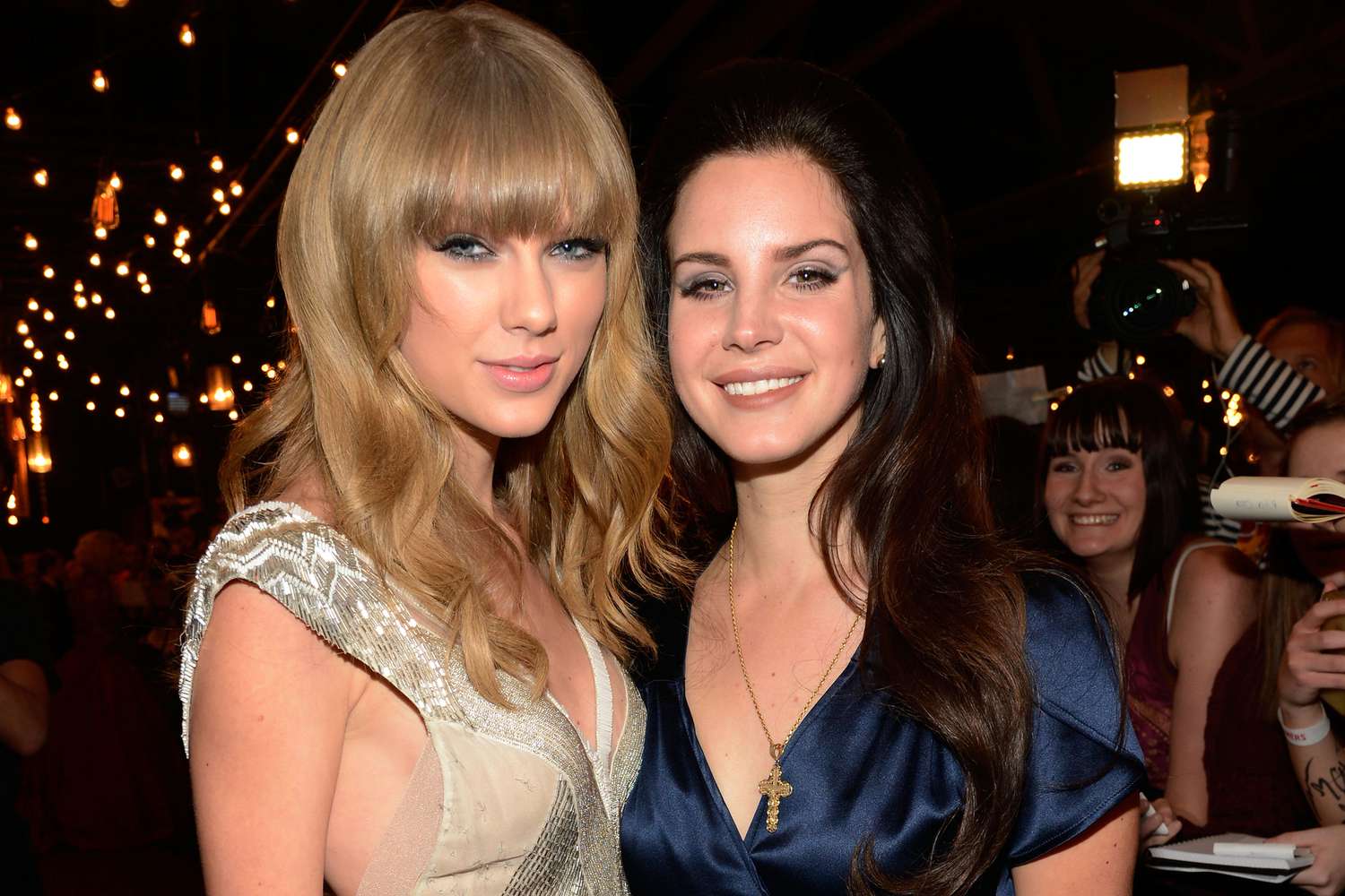 taylor-swift-lana-del-ray-collab-022423-d4c0e05cf19b47b696232cde9bb7bda5.jpeg