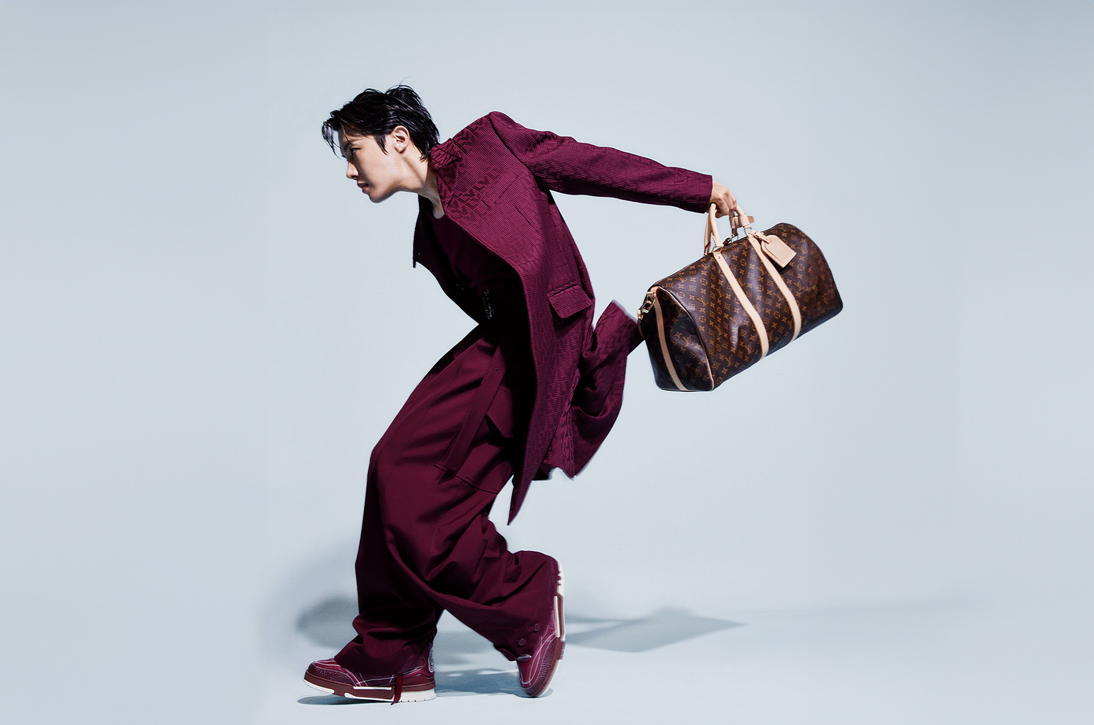 louis-vuitton-keepall-fall-2023-ad-campaign-the-impression-004.jpg