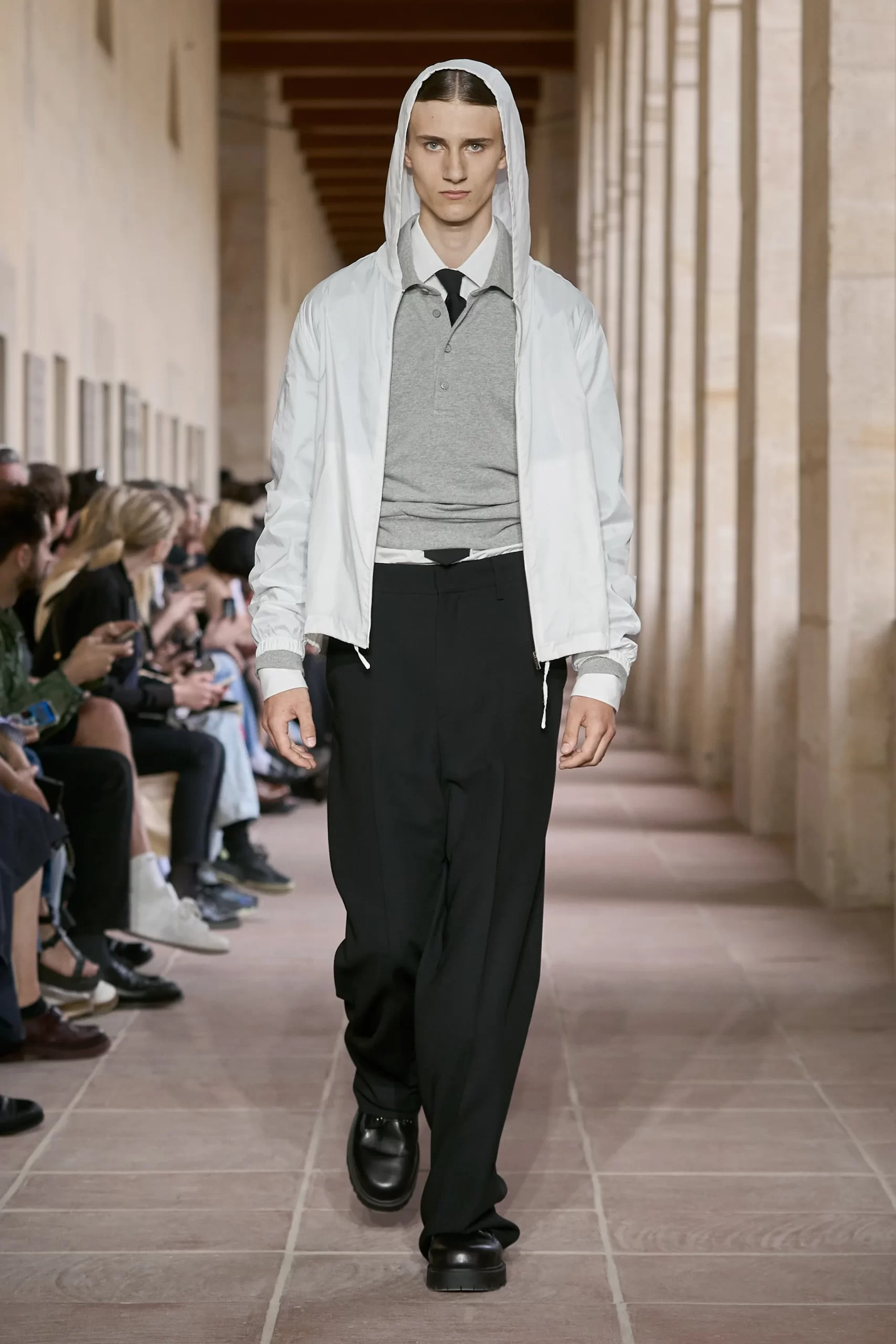00009-givenchy-spring-2024-menswear-credit-gorunway-scaled.webp