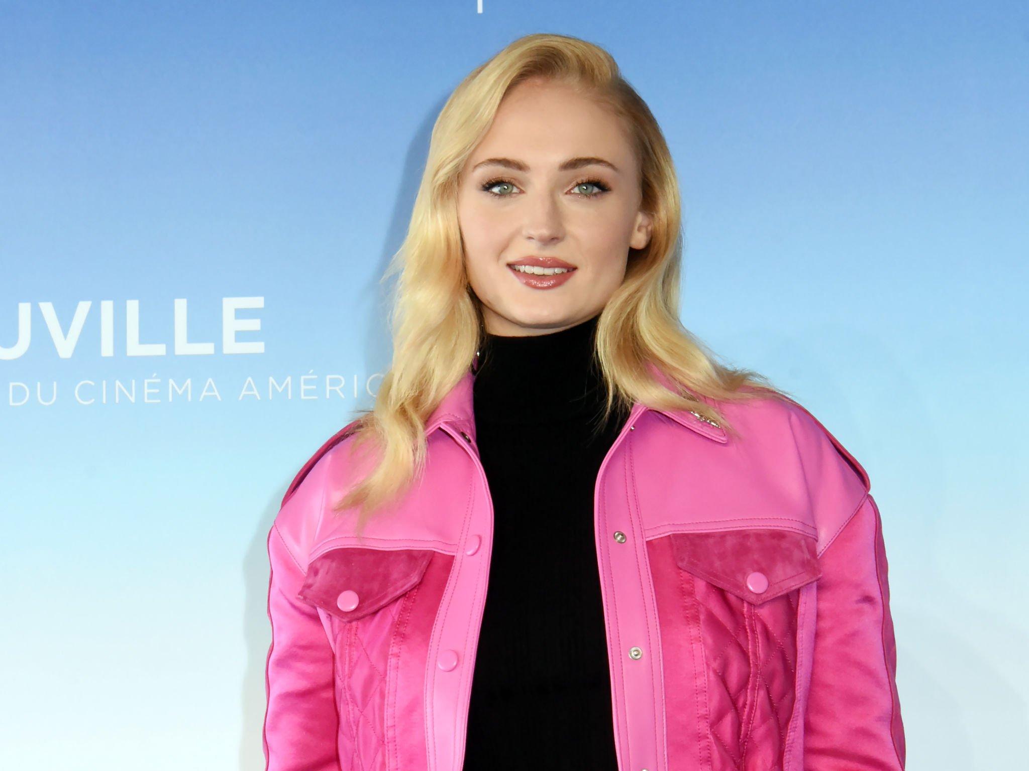 SophieTurner-Cover-1112023.jpeg