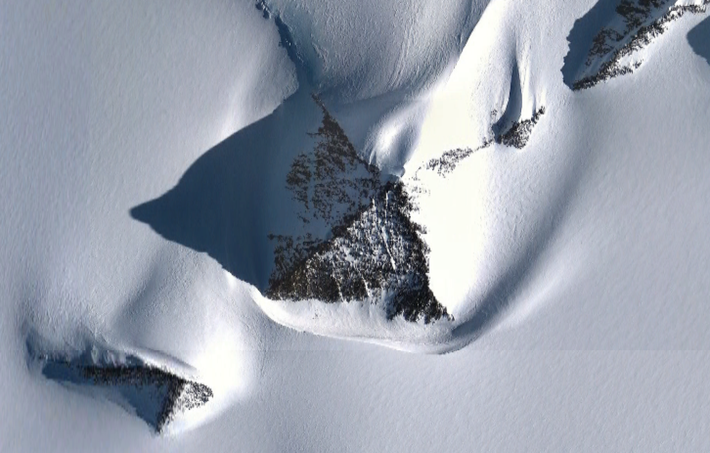 Una pirámide en la Antártida para alimentar la conspiranoia