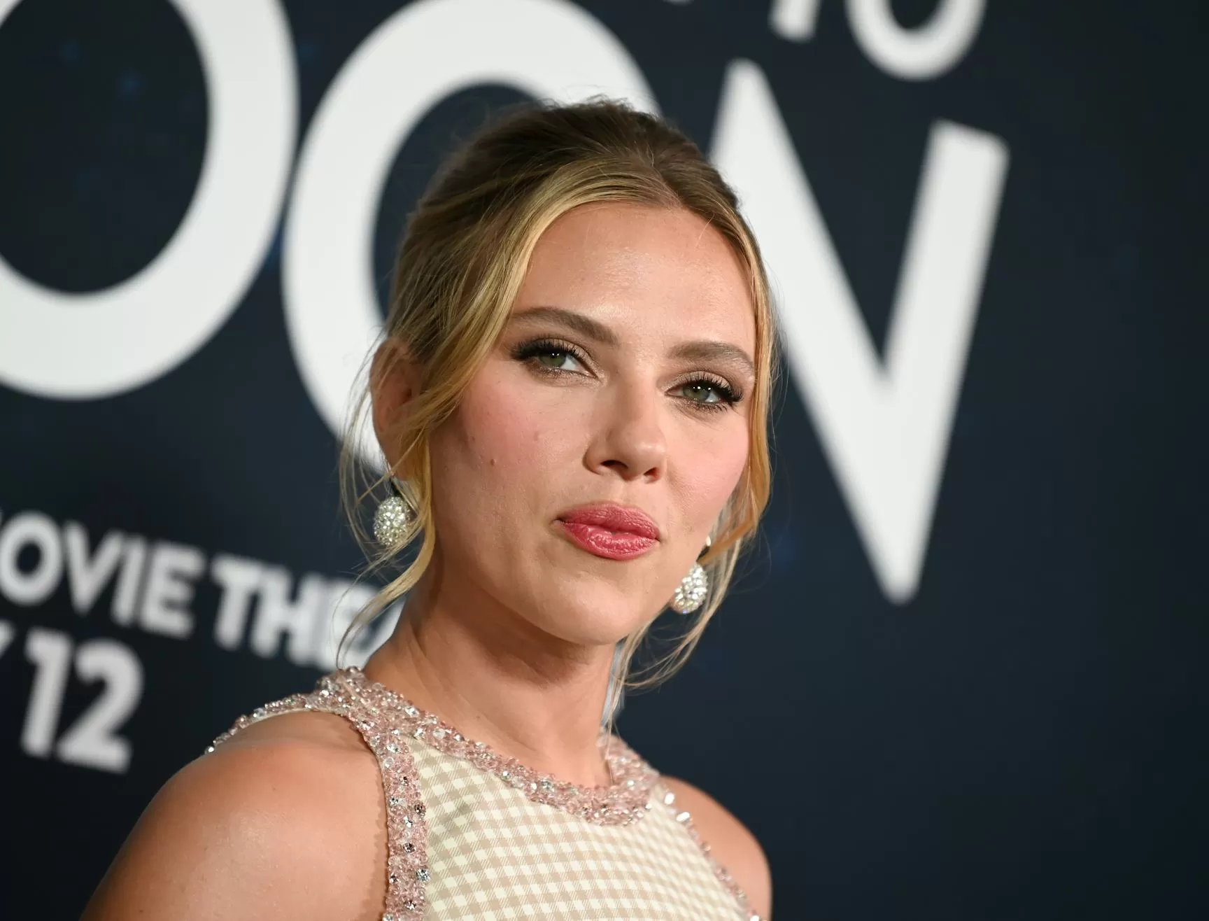 Scarlett Johansson-xmagcover-090723.webp