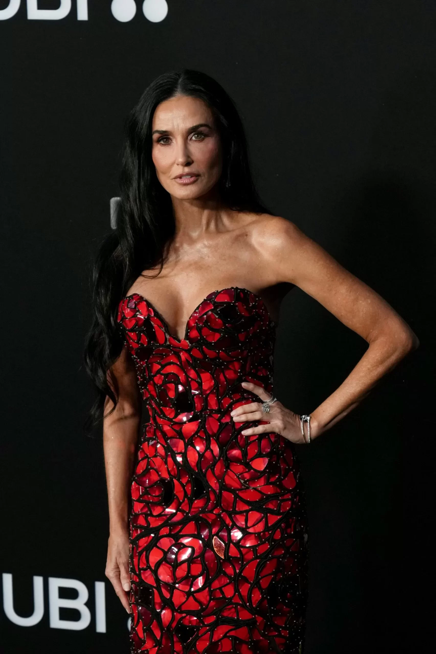 Demi Moore-xmagcover-170924-scaled.webp