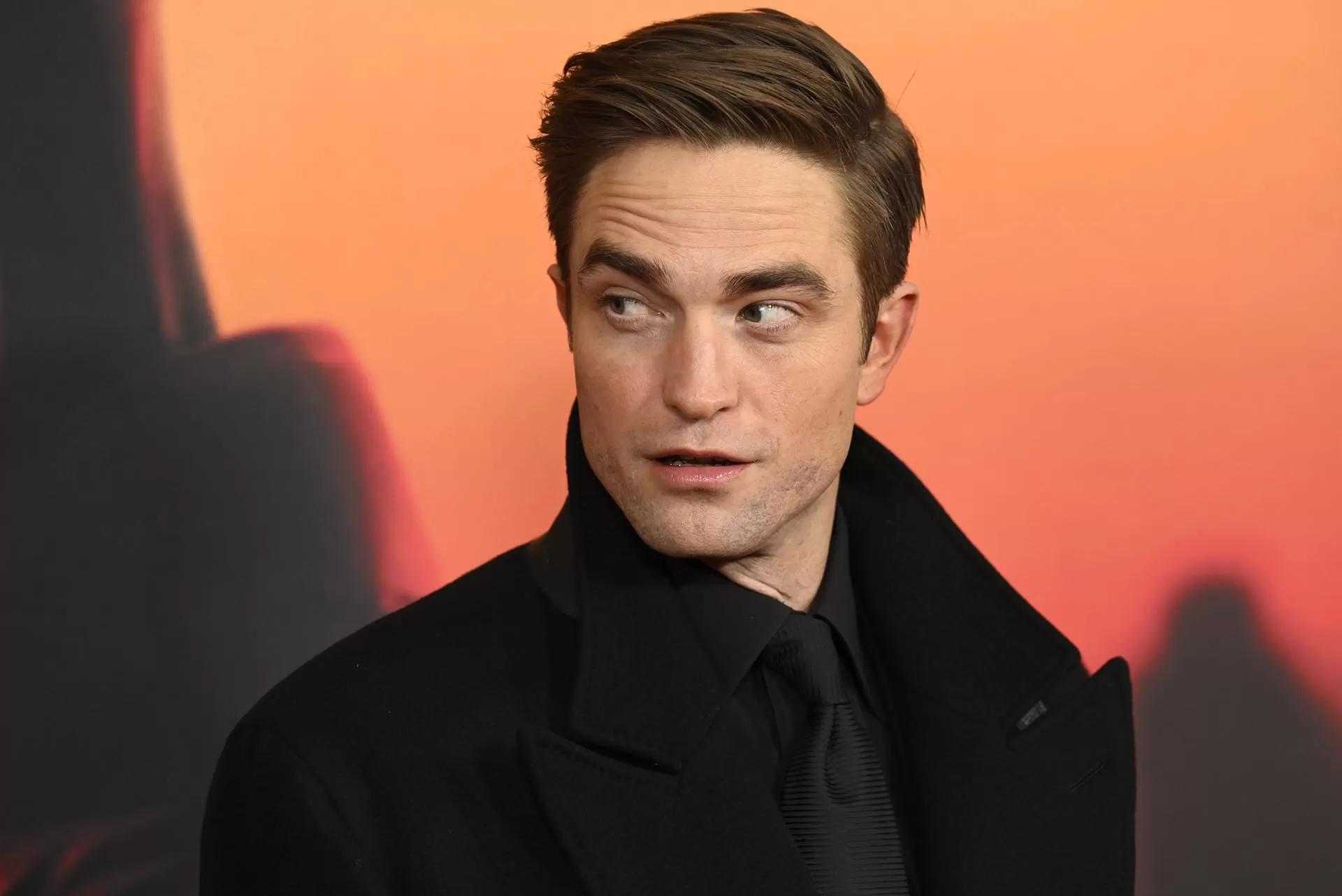 Robert-Pattinson-mickey17_190924.webp