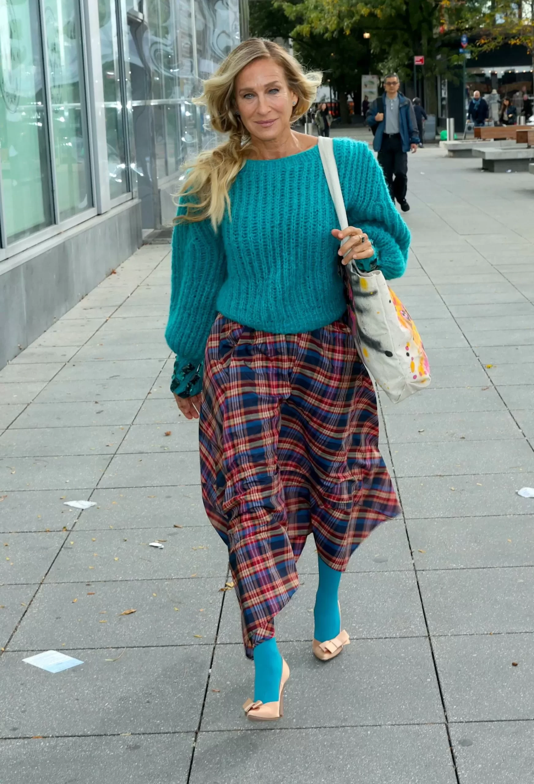 Carrie Bradshaw -xmagcover-031024-scaled.webp