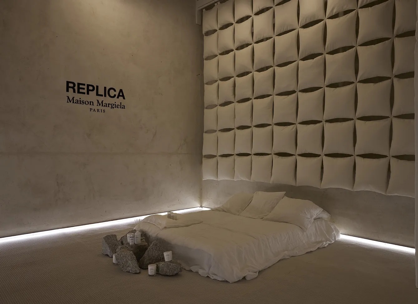 MaisonMargiela_171024_cover.jpeg