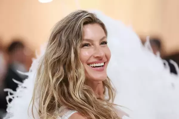 giselebundchen_41124_cover.webp