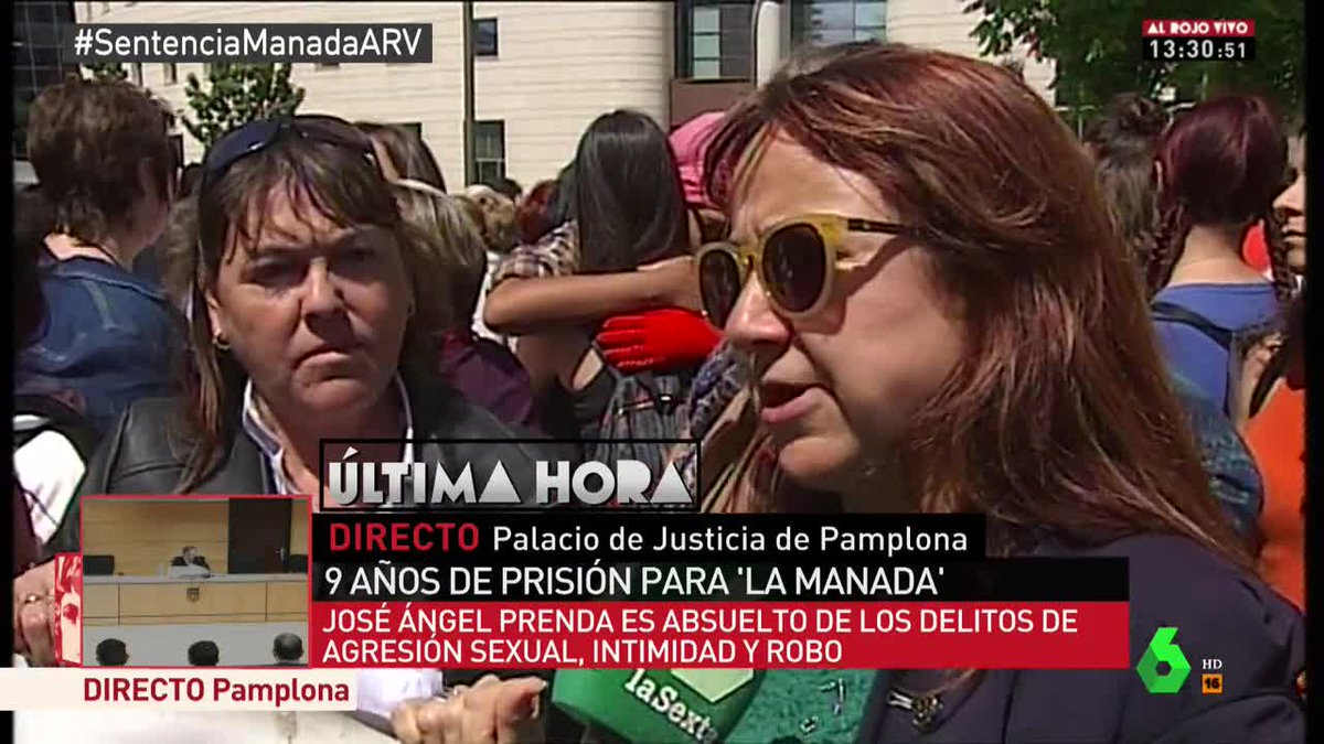 Mujeres concentradas critican la sentencia de la Manada. Captura de Al Rojo Vivo