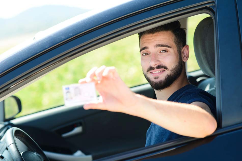 ¿Has perdido puntos del carnet de conducir? Te mostramos todas las opciones y los pasos que debes seguir