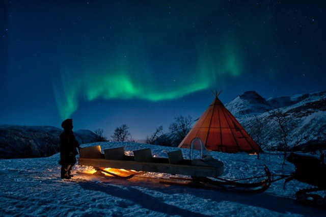 Dormir bajo una aurora boreal, ahora es posible