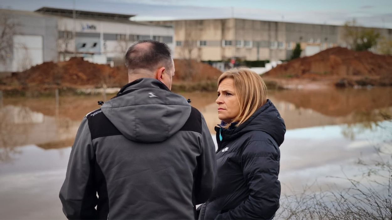 Pilar Bernabé desmonta con el BOE en la mano las mentiras de Pérez Llorca sobre la reconstrucción tras la DANA. EP.