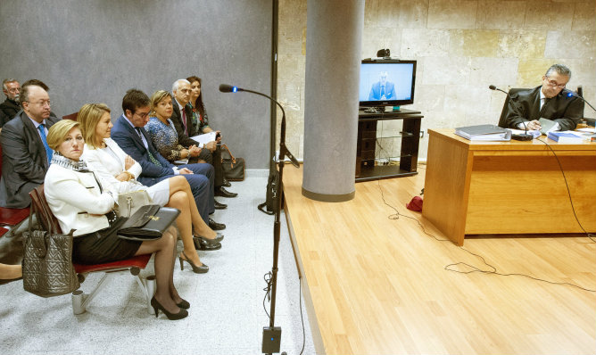 Bárcenas declara ante la denuncia de Cospedal.