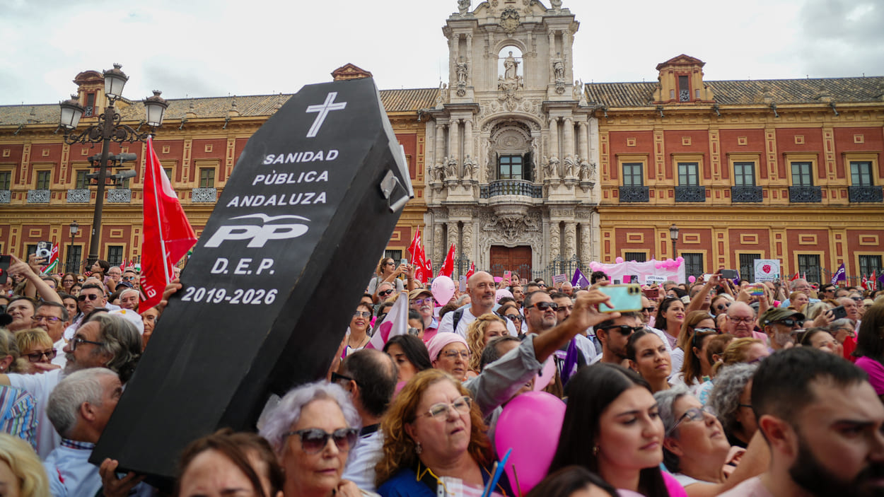 Manifestación contra la Junta de Moreno Bonilla por los fallos en los cribados de cáncer de mama. EP.