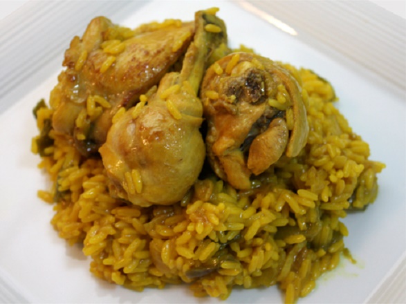 Arroz con pollo y sardinas a la plancha