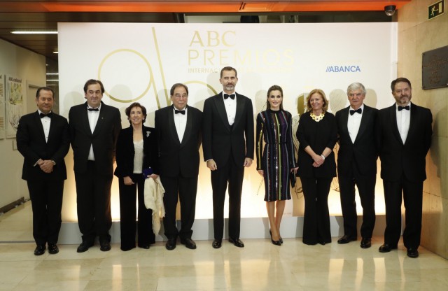 Los reyes en la entrega de los premios Mariano de Cavia de ABC 2016 