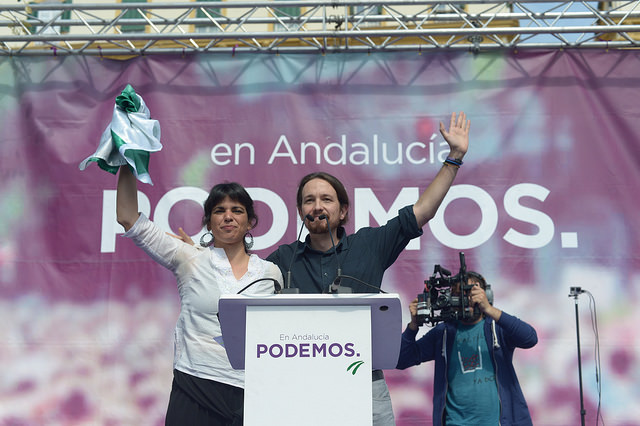 Teresa Rodríguez y Pablo Iglesias, en un mitin electoral.