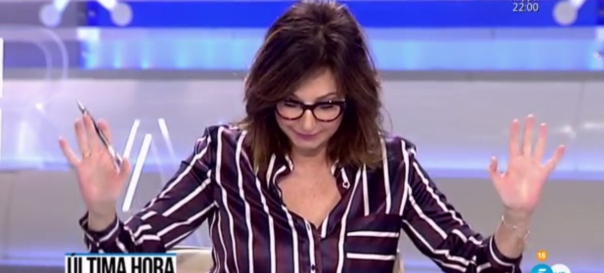 Ana Rosa Quintana presentando su programa fuente Telecinco