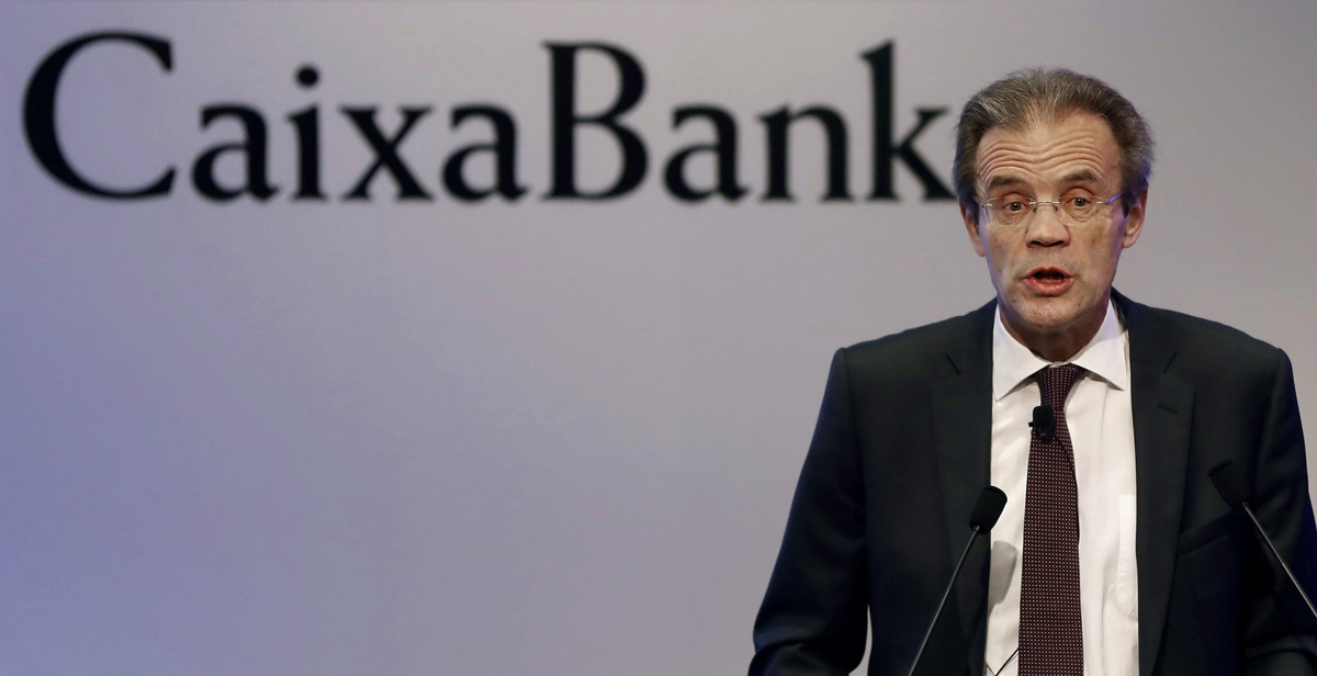 El presidente de CaixaBank, Jordi Gual, durante la presentación de los resultados económicos del ejercicio 2016. 