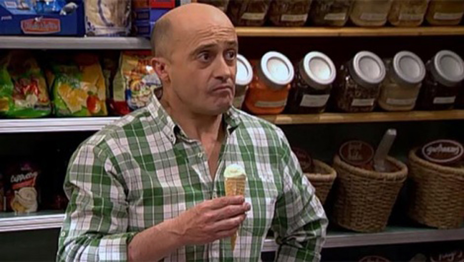 El actor Pepe Viyuela en la serie Aída