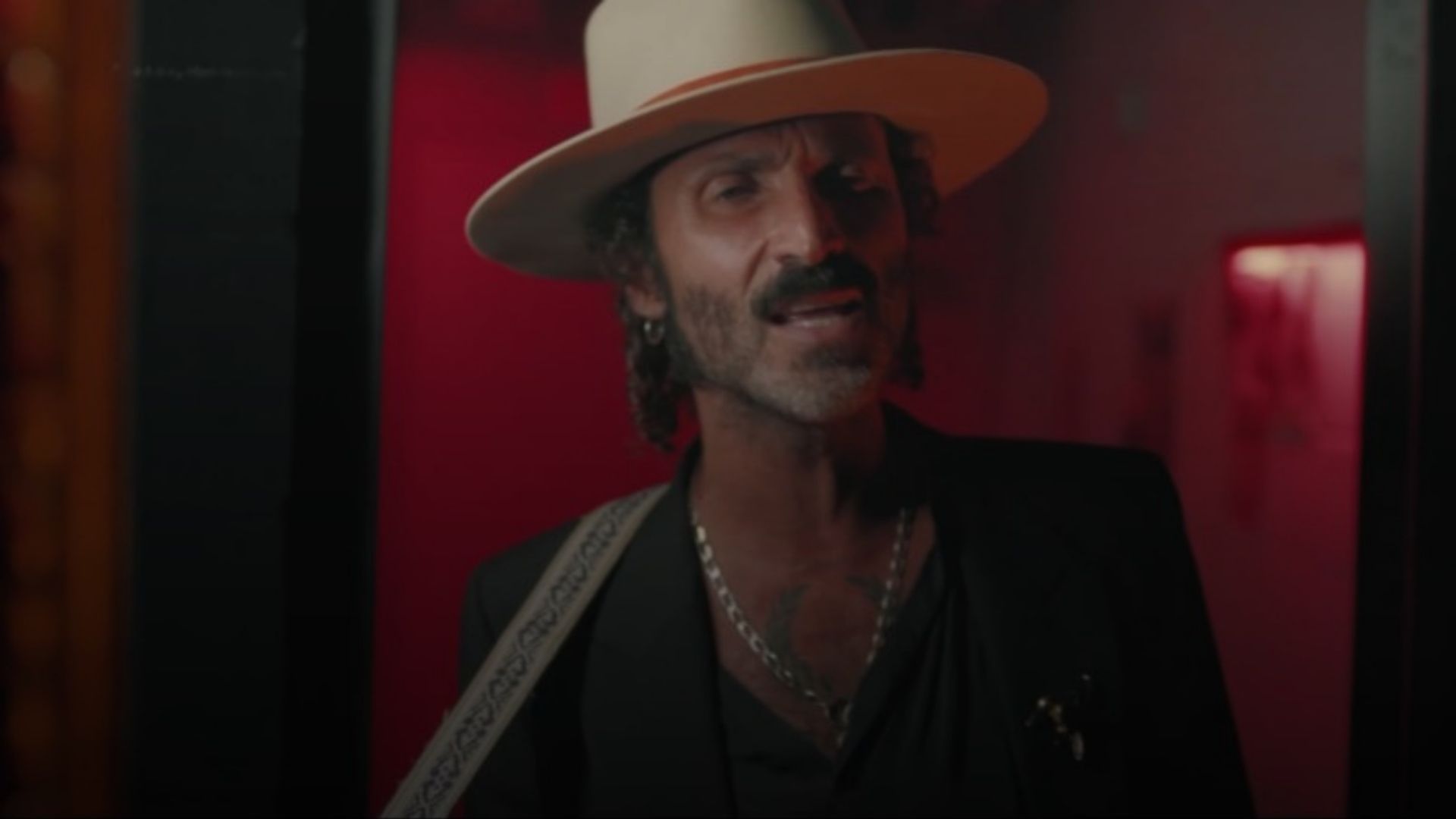 Homenaje Robe por Leiva. RTVE.