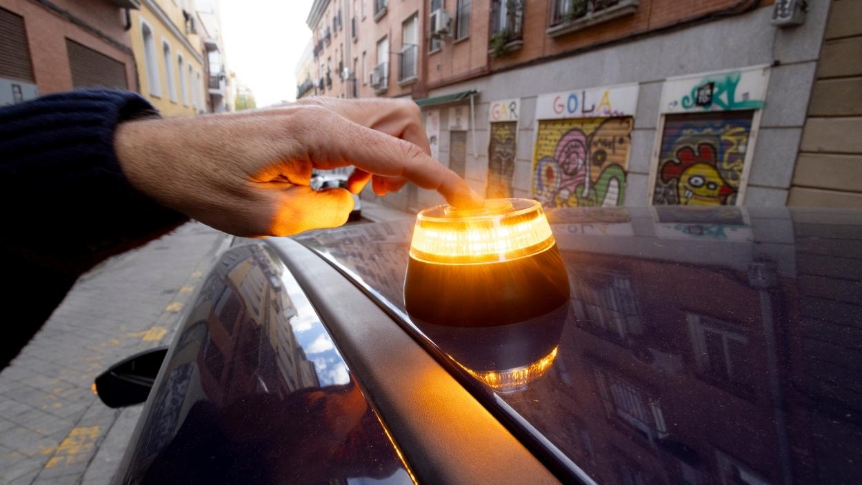 Baliza V16 de emergencia para vehículos. EP.