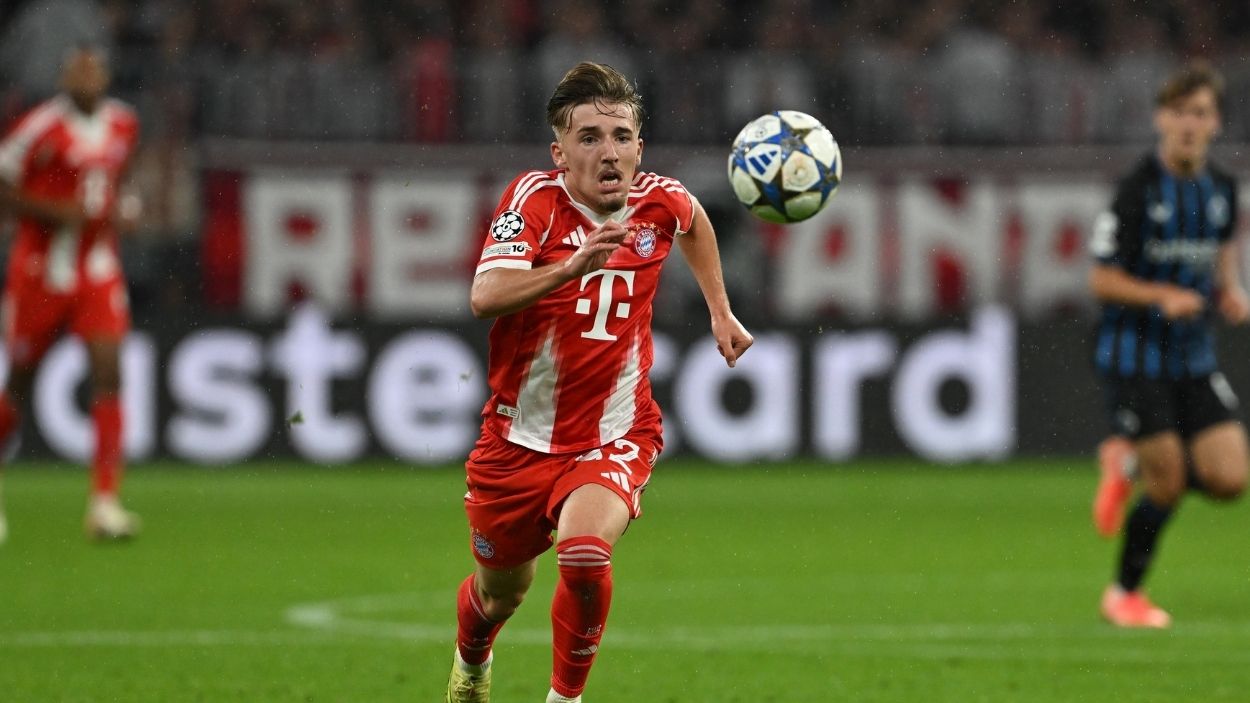 Lennart Karl durante un partido con el Bayern. EP