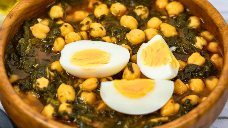 Espinacas con garbanzos y pimentón