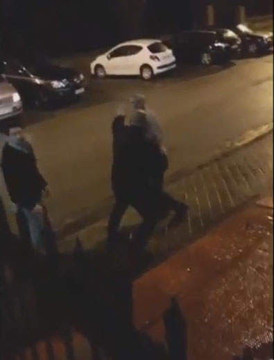 Un policía, detenido por agredir a un portero de un bar de alterne con su arma