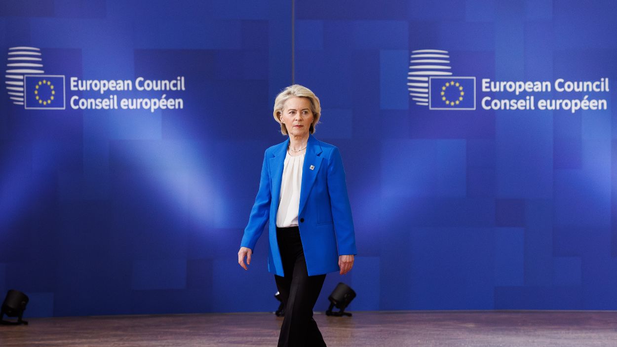 La presidenta de la Comisión Europea, Ursula Von der Leyen, en Bruselas durante el último Consejo Europeo de 2025. EP.