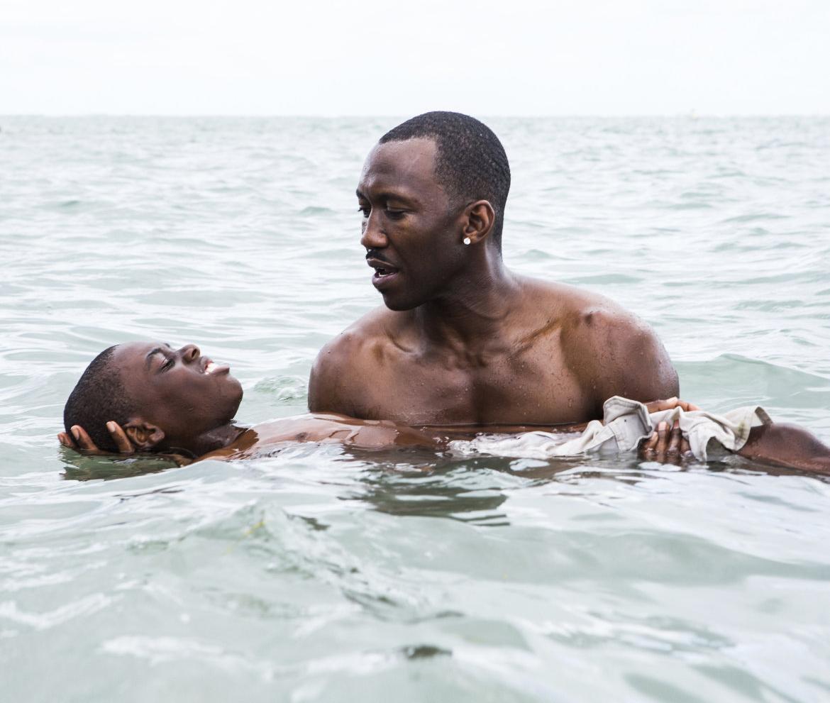 Moonlight', tríptico sobre identidad de un joven negro y homosexual, candidato a los Oscar