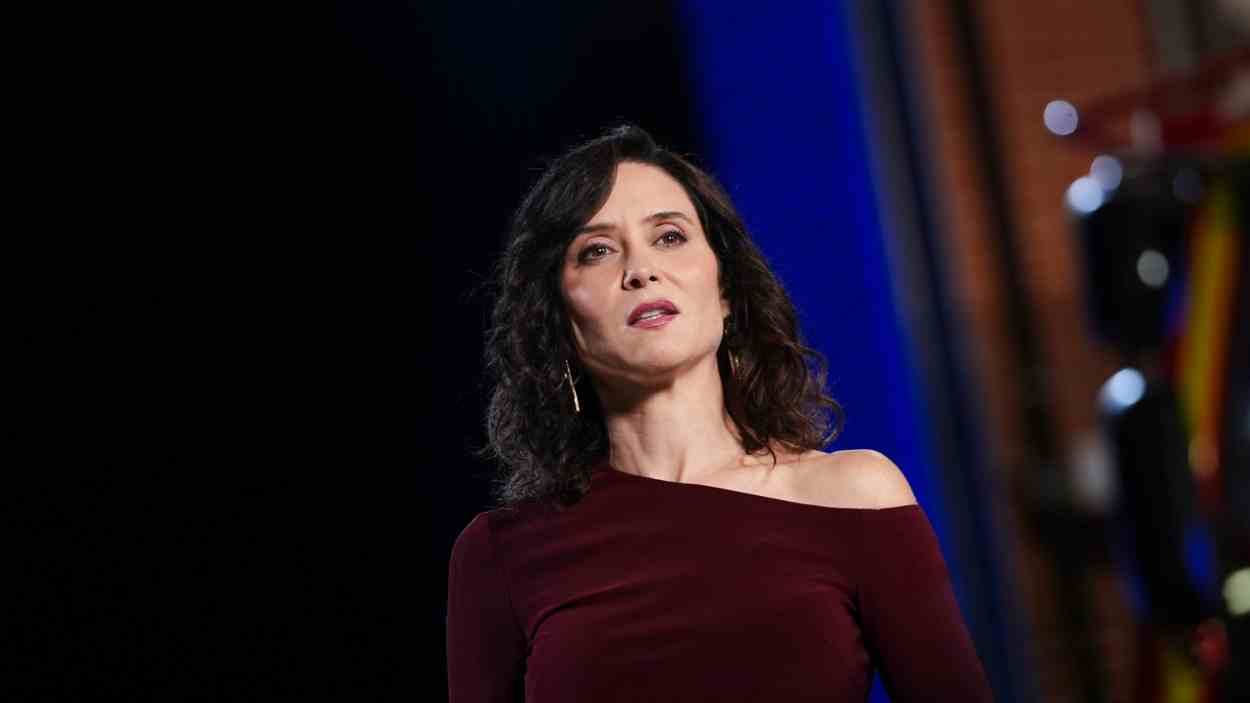 Ayuso reparte becas para ricos. EP