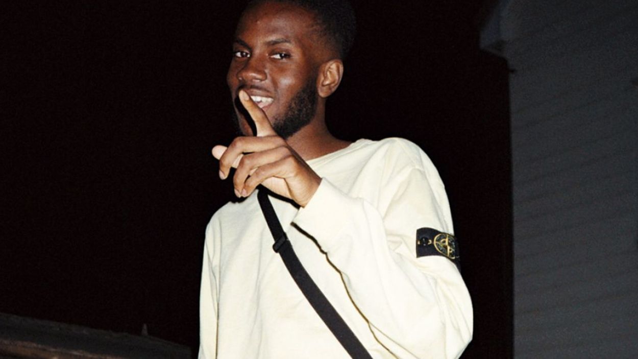 Kwes e, uno de los raperos británicos a seguir este 2026