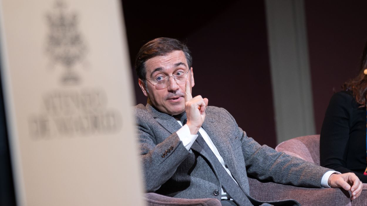 El ministro de Exteriores, José Manuel Albares, durante el desayuno informativo del Ateneo de Madrid