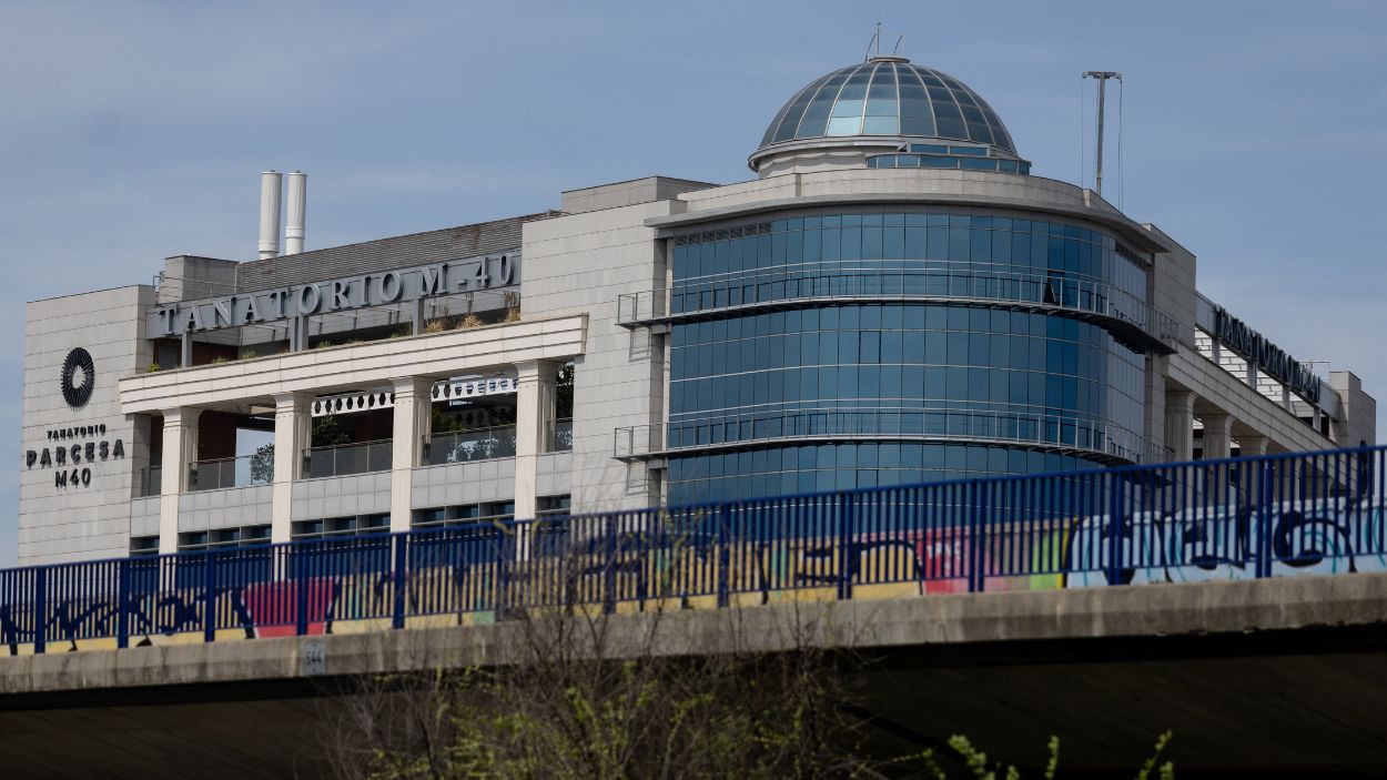 Fachada del tanatorio de la M 40 de Madrid. EP.
