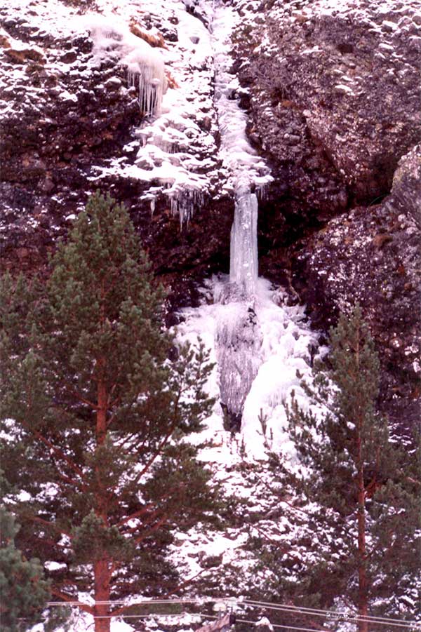Cascada en Llánaves de la Reina. Foto: Ayuntamiento de Boca de Huérgano