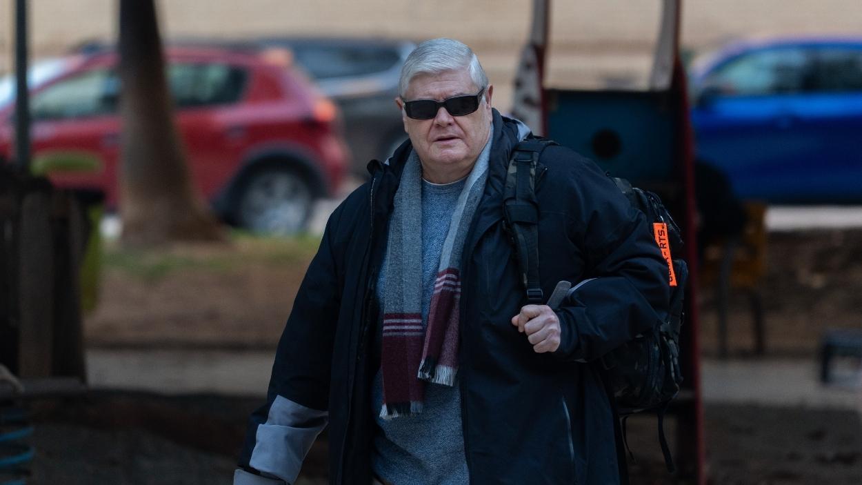 El inspector jefe del Consorcio Provincial de Bomberos de Valencia y jefe operativo de la emergencia del día de la dana, José Miguel Basset, a su llegada a los juzgados de Catarroja. EP.