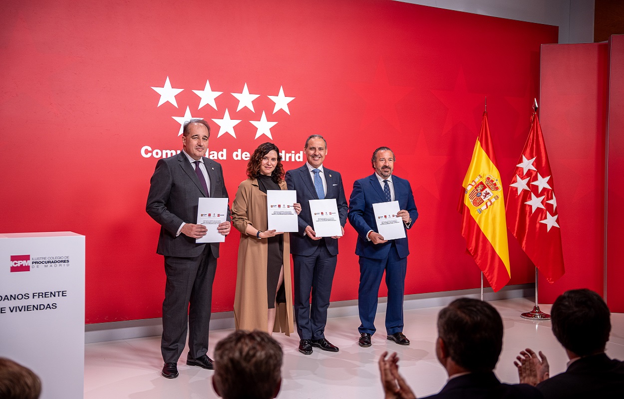 Eugenio Ribón con Isabel Díaz Ayuso. EP