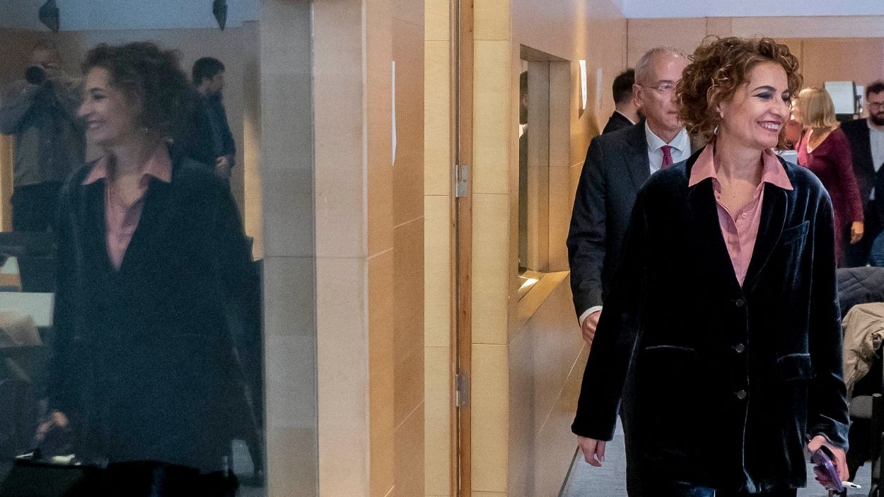 La vicepresidenta primera y ministra de Hacienda, María Jesús Montero, a su llegada a una rueda de prensa tras el Consejo de Política Fiscal y Financiera (CPFF). EP.