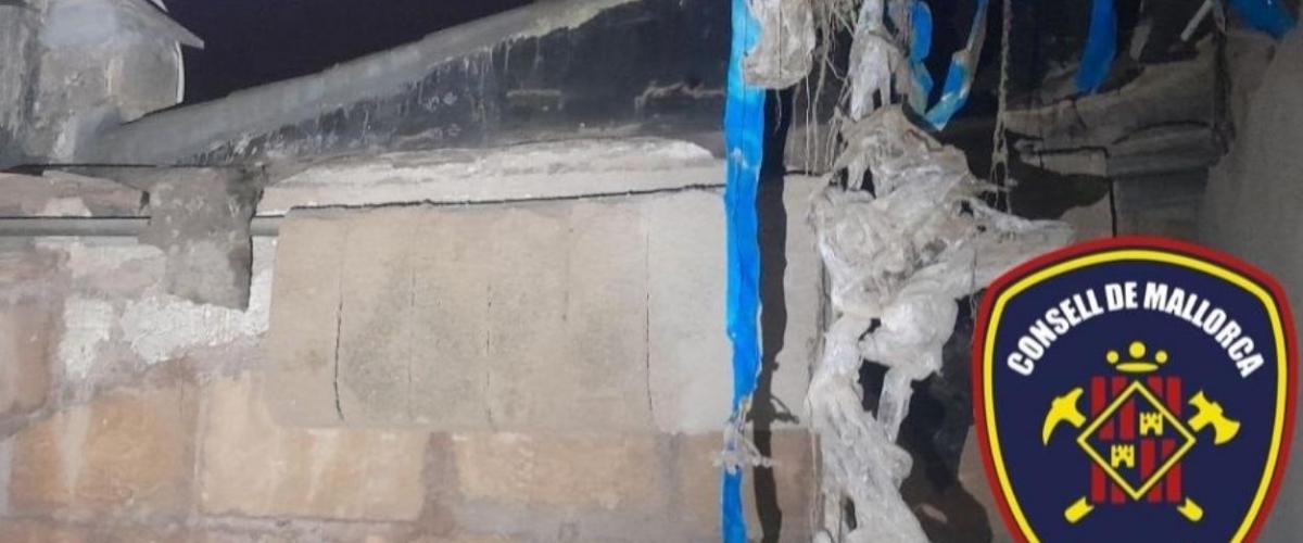 Muere un joven de 18 años en Mallorca tras caerse el techo de su habitación Muere un joven de 18 años en Mallorca tras caerse el techo de su habitación