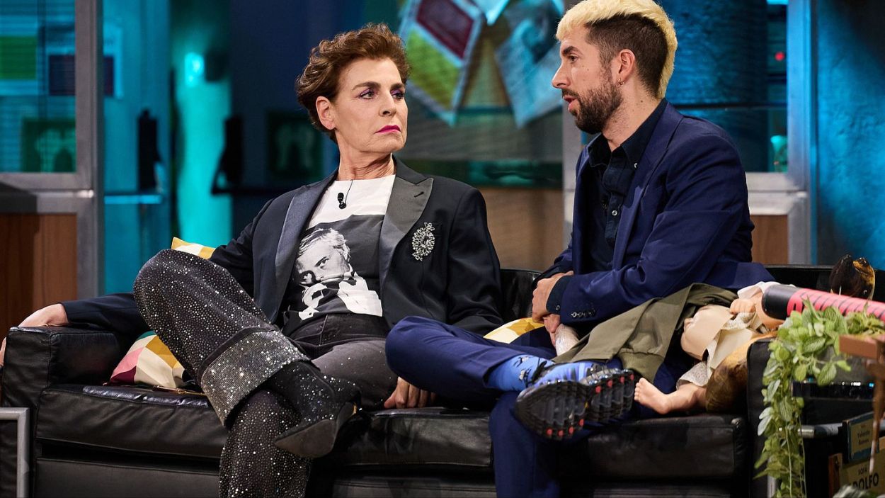 Antonia Dell'Atte y David Broncano en 'La Revuelta'. TVE