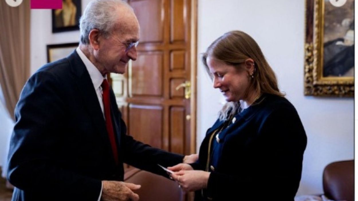 Francisco de la Torre y Dana Erlich. Redes.