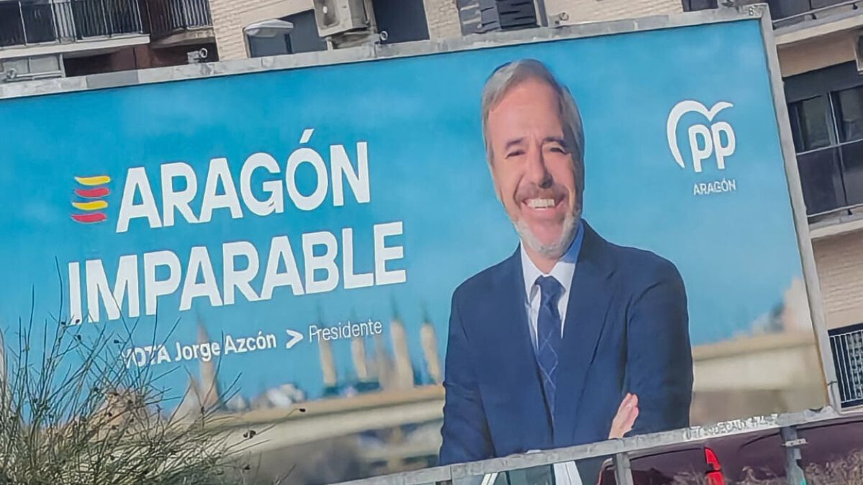 Cartel de campaña del PP de Jorge Azcón en Aragón para las elecciones del 8 de febrero de 2026. Imagen cedida.
